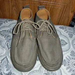 Sanuk | Shoes | Sanuk Brown Canvas Lace Up Chukka Shoes  display picture 3